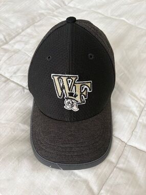New Era Youth 39THIRTY Cap Wake Forest University